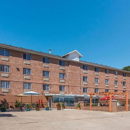 Rodeway Inn Branson, Brick House Dış mekan fotoğraf
