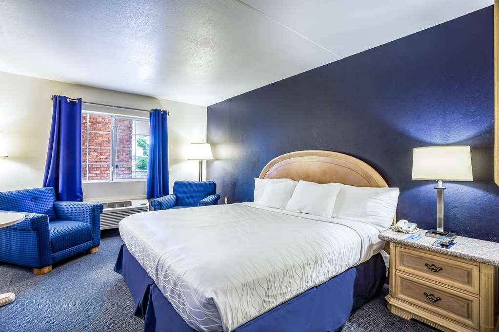 Rodeway Inn Branson, Brick House Oda fotoğraf