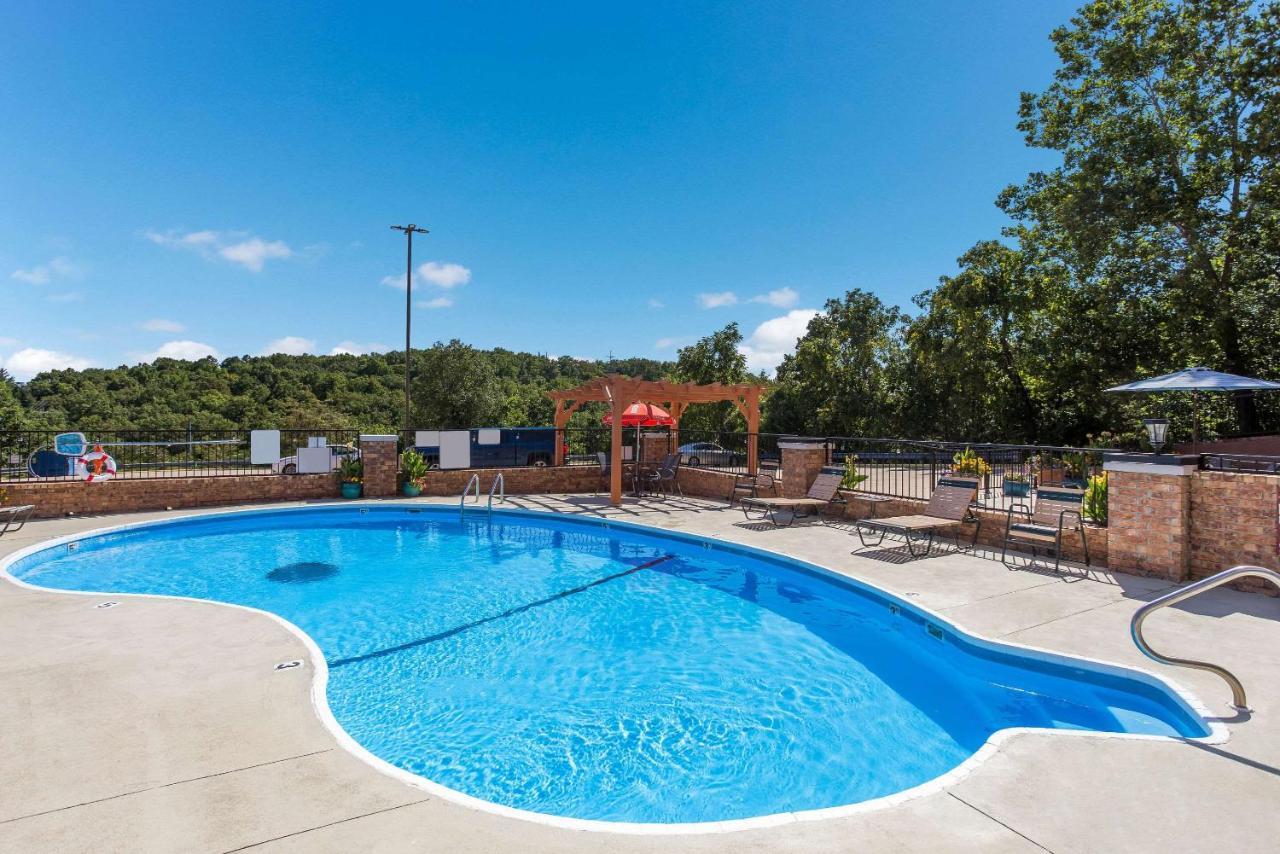 Rodeway Inn Branson, Brick House Dış mekan fotoğraf
