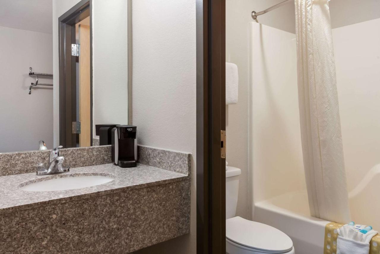 Rodeway Inn Branson, Brick House Dış mekan fotoğraf