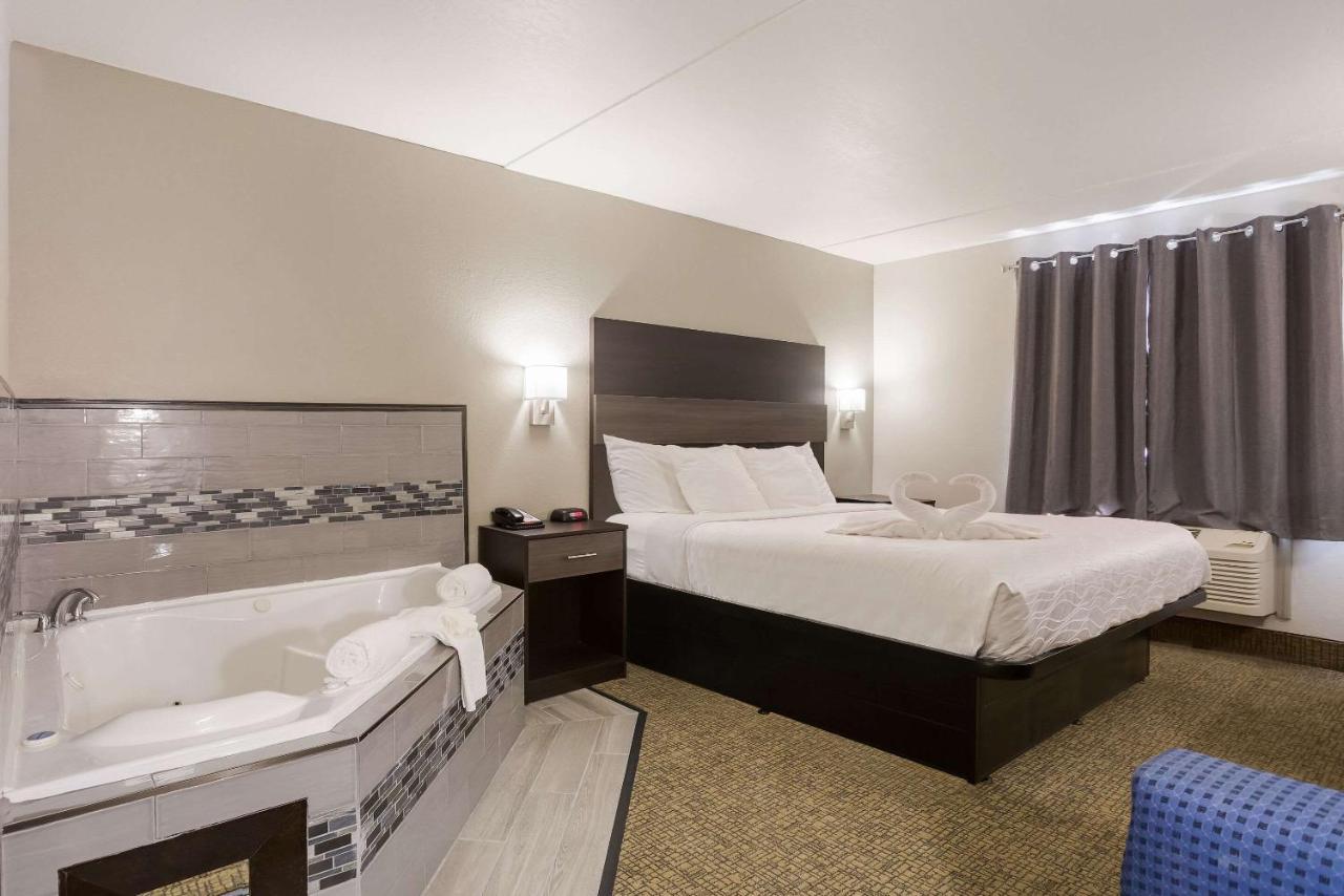 Rodeway Inn Branson, Brick House Dış mekan fotoğraf