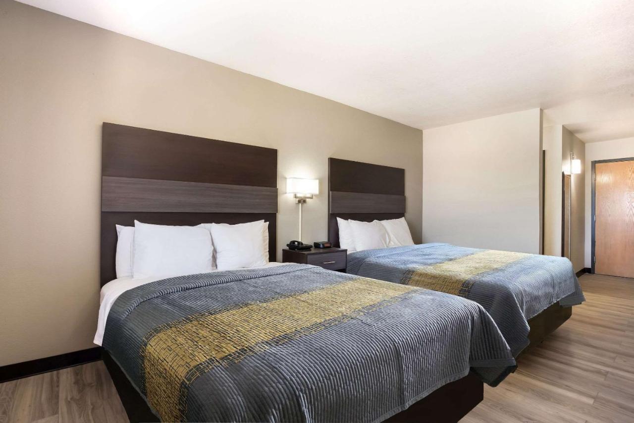Rodeway Inn Branson, Brick House Dış mekan fotoğraf
