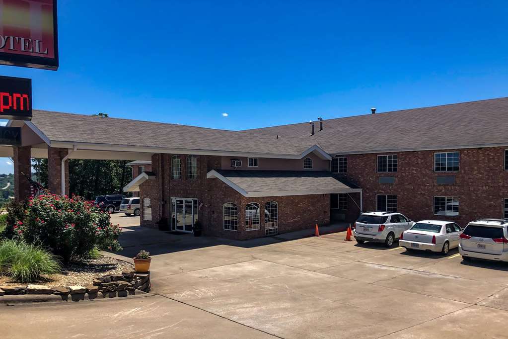 Rodeway Inn Branson, Brick House Dış mekan fotoğraf